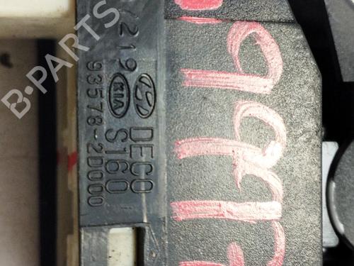Right front window switch KIA CERATO I Saloon (LD) 1.5 CRDi | BP17422942I26 