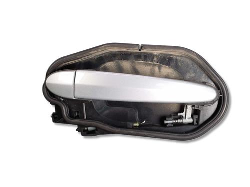 Used Rear left exterior door handle Rear left exterior door handle BMW X3 (E83) xDrive 20 d (177 hp) 35752216 35752216