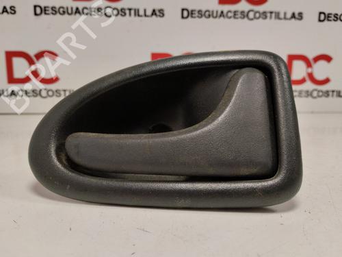 Used Front right interior door handle OPEL VIVARO A Van (X83) 1.9 DTI (F7) (101 hp) 17413946