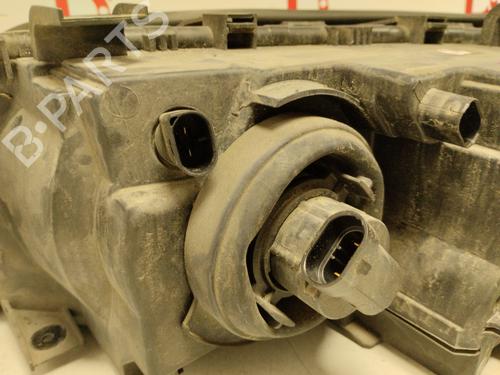 Right headlight BMW 3 (E46) 320 d | BP17412863C29 