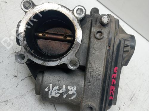 Used Throttle body FORD FIESTA V (JH_, JD_) [2001-2014]  31207084