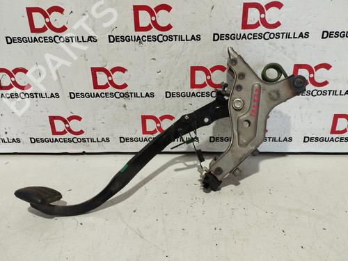 Clutch pedal TOYOTA VERSO (_R2_) 2.0 D-4D (AUR20_) (126 hp) 17423996