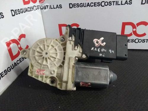 Portierruitmotor linksvoor SEAT TOLEDO II (1M2) 1.9 TDI (110 hp) 17427990