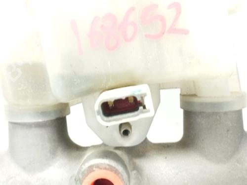 Brake master cylinder NISSAN PRIMERA Hatchback (P12) | BP39075207M77 - Image 4