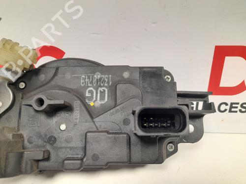 Serratura anteriore destra OPEL ZAFIRA / ZAFIRA FAMILY B (A05) 1.9 CDTI (M75) (120 hp) 13210749 | 13210749 |