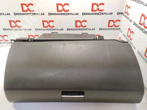 Used Glove box MERCEDES-BENZ A-CLASS (W169) A 180 CDI (169.007, 169.307) (109 hp) 17418510