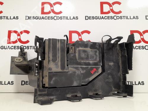 Used Fuse box FORD MONDEO V Hatchback (CE) 2.0 TDCi (150 hp) 17408467