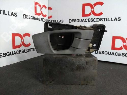 Høyre foran invendig håndtak KIA CARENS II MPV (FJ) [2002-2013]  32086582