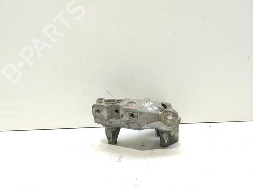 Used Engine mount VW GOLF IV (1J1) 1.9 SDI (68 hp) 27801474