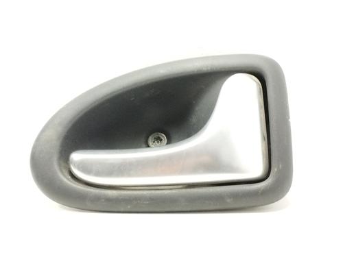 Højre bagtil invendig håndtag RENAULT MEGANE I (BA0/1_) 1.9 dCi (BA05, BA1F) (102 hp) 30150592