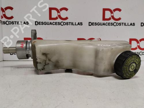 Used Brake master cylinder TOYOTA AVENSIS (_T25_) 2.0 D-4D (ADT250_, ADT250R) (126 hp) 17412495