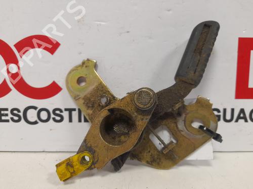 Venstre bagtil invendig håndtag RENAULT RAPID Box Body/MPV (F40_, G40_) 1.4 (F40M) (60 hp) 17406011