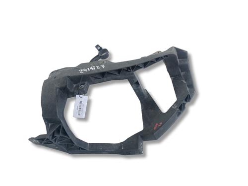 Used Right headlight support Right headlight support 39076500 39076500