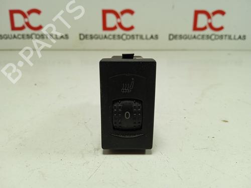switch-vw-passat-b55-variant-3b6-2000-2001-2002-2003-2004-2005-32086057 main image