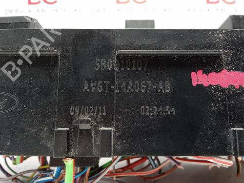 Fuse box KIA CARNIVAL II (GQ) 2.9 CRDi | BP17412015E1 