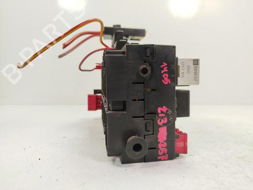 Fuse box VW GOLF III (1H1)  | BP29982751E1