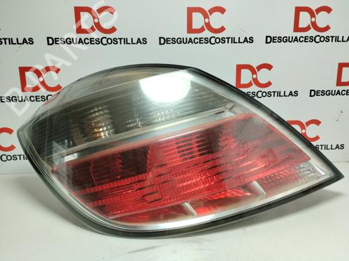Used Left taillight OPEL ASTRA H (A04) [2004-2014]  17413215