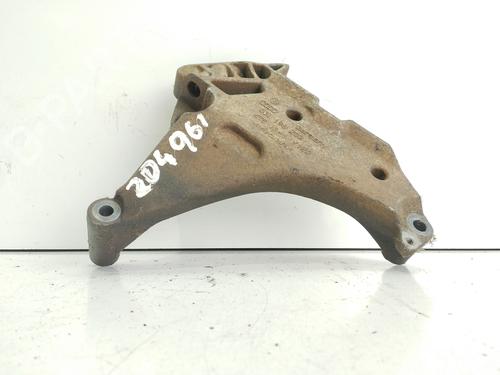 Used Engine mount VW CADDY III Box Body/MPV (2KA, 2KH, 2CA, 2CH) 1.6 TDI (75 hp) 27676001