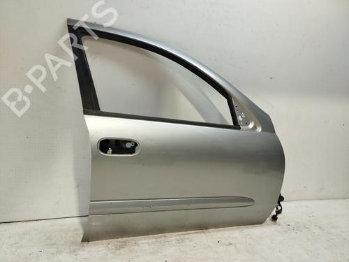 Used Right front door NISSAN ALMERA II Hatchback (N16) [2000-2025]  28724072