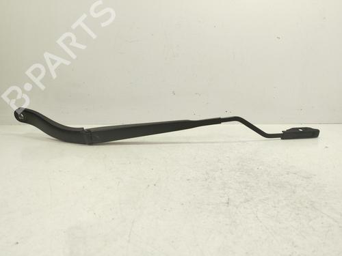 front-windshield-wiper-arm-renault-megane-iv-hatchback-b9amn_-2015-33705175 main image