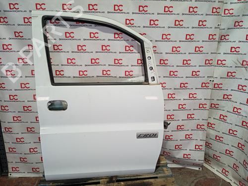 Used Right front door HYUNDAI H-1 / STAREX Bus (A1) [1997-2025]  17421597