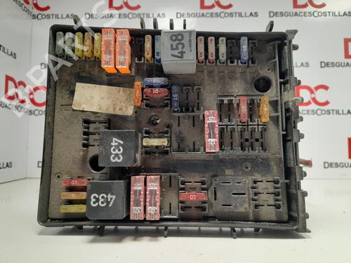 Used Fuse box VW GOLF V (1K1) [2003-2010]  17408864