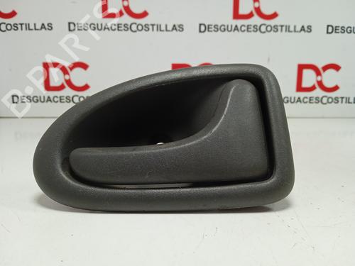 Maneta interior delantera derecha RENAULT SCÉNIC I MPV (JA0/1_, FA0_) 1.9 dCi RX4 (102 hp) 32086072
