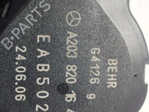 Fuel door actuator MERCEDES-BENZ C-CLASS (W203) C 220 CDI (203.008) | BP27702414E18