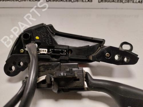 Steering wheel controls TOYOTA AVENSIS Saloon (_T25_) 2.0 D-4D (CDT250_, CDT250R) | BP17414243E15 