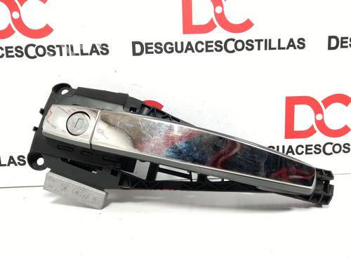 Used Front left exterior door handle OPEL INSIGNIA A (G09) 2.0 CDTI (68) (131 hp) 17401706