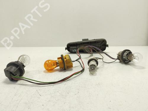 Used Lamp holder FORD FIESTA V (JH_, JD_) 1.4 16V (80 hp) 22775790