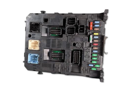 Used Fuse box Fuse box PEUGEOT 407 (6D_) 2.0 HDi 135 (6DRHRH, 6DRHRE, 6DRHRG, 6DRHRJ) (136 hp) 33755825 33755825