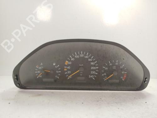 Used Instrument cluster Instrument cluster MERCEDES-BENZ C-CLASS (W202) C 180 (202.018) (122 hp) 33941177 33941177