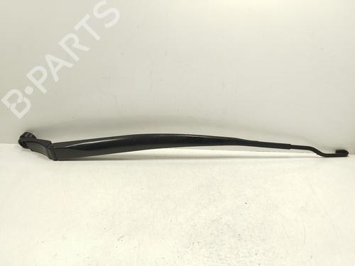 Used Front windshield wiper arm TOYOTA PRIUS PLUS (_W4_) 1.8 Hybrid (ZVW40W, ZVW41W) (136 hp) 20213042