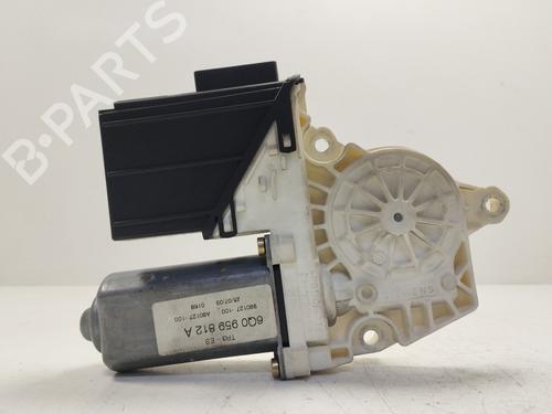 Used Right rear window motor Right rear window motor 39075373 39075373