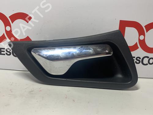 Used Front right interior door handle MERCEDES-BENZ C-CLASS Coupe (CL203) C 180 Kompressor (203.746) (143 hp) 30531251