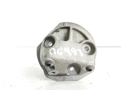 Used Engine mount CITROËN XSARA (N1) 1.6 16V (109 hp) 30697592