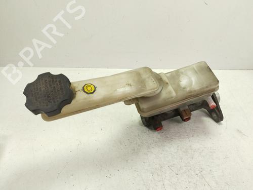 Used Brake master cylinder HYUNDAI TRAJET (FO) 2.0 CRDi (113 hp) 31247758