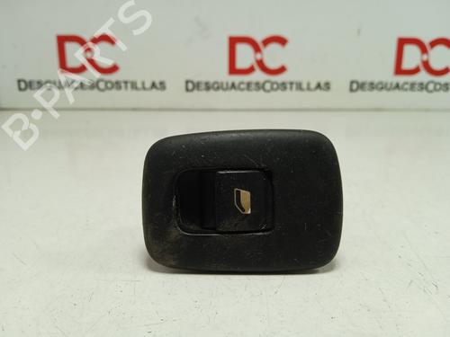 Used Right rear window switch CITROËN C5 III (RD_) [2008-2017]  32086143