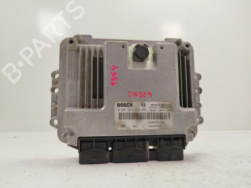 Used Engine control unit (ECU) RENAULT SCÉNIC II (JM0/1_) [2003-2010]  29932869
