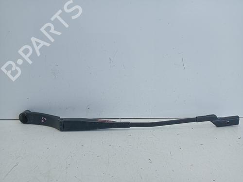 Used Front windshield wiper arm Front windshield wiper arm 39100732 39100732