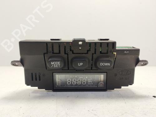 Used Display monitor KIA SORENTO I (JC) 2.5 CRDi 4WD (140 hp) 25280904