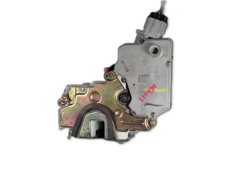 Used Front left lock NISSAN PRIMERA (P11) [1996-2002]  31916570