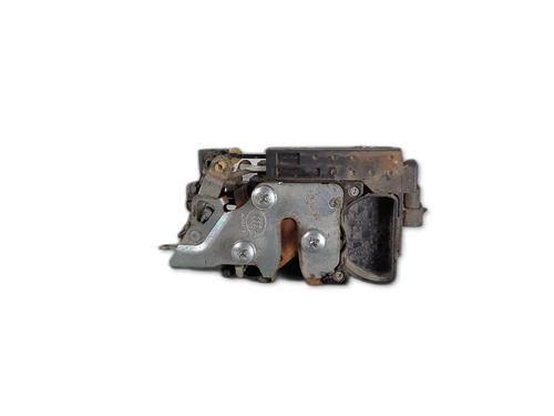 Serratura anteriore sinistra Serratura anteriore sinistra CHEVROLET AVEO / KALOS Hatchback (T200) 1.4 (83 hp) 36002044 36002044