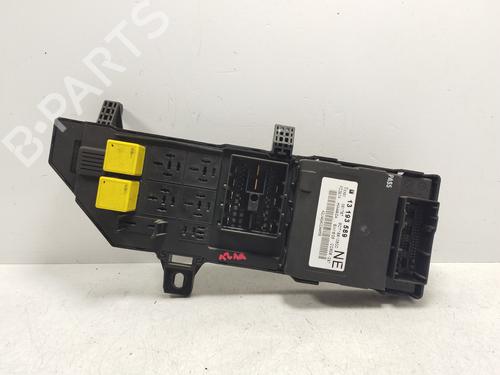 Used Fuse box OPEL VECTRA C (Z02) [2002-2009]  32108984
