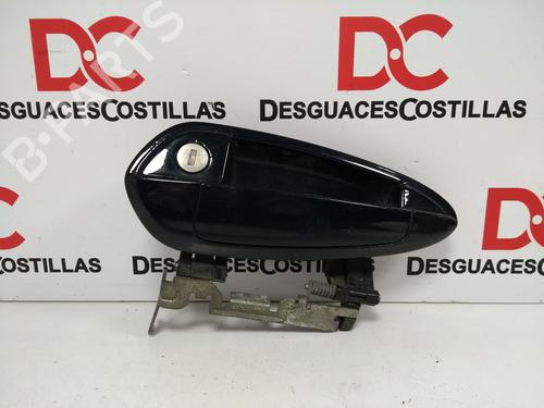 Used Front left exterior door handle FIAT GRANDE PUNTO (199_) 1.3 D Multijet (199.AXD11, 199.AXD1A, 199.AXD1B,... (90 hp) 17402406