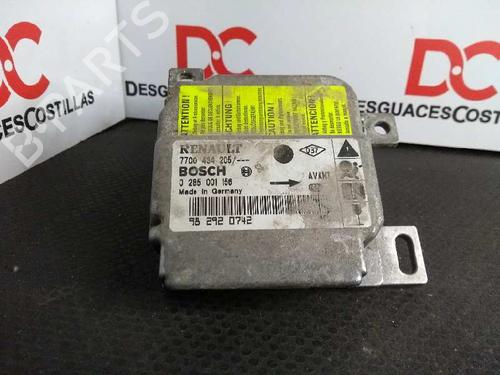 Used ECU airbags RENAULT CLIO II (BB_, CB_) 1.2 (BB0A, BB0F, BB10, BB1K, BB28, BB2D, BB2H, CB0A,... (58 hp) 17427621