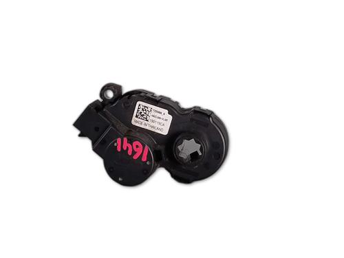 fuel-door-actuator-renault-megane-iv-hatchback-b9amn_-2015-35775356 main image