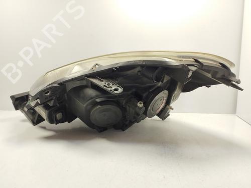 Right headlight RENAULT CLIO III (BR0/1, CR0/1) 1.5 dCi (BR17, CR17) | BP28180238C29 