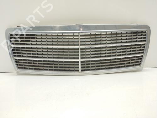 Used Grille MERCEDES-BENZ C-CLASS (W202) [1993-2000]  29311418